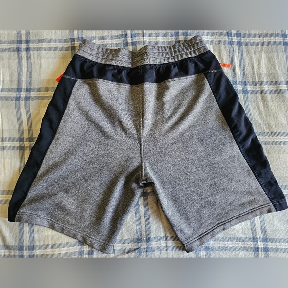 Under Armour Gym Men's Shorts M - Picture 2 of 4